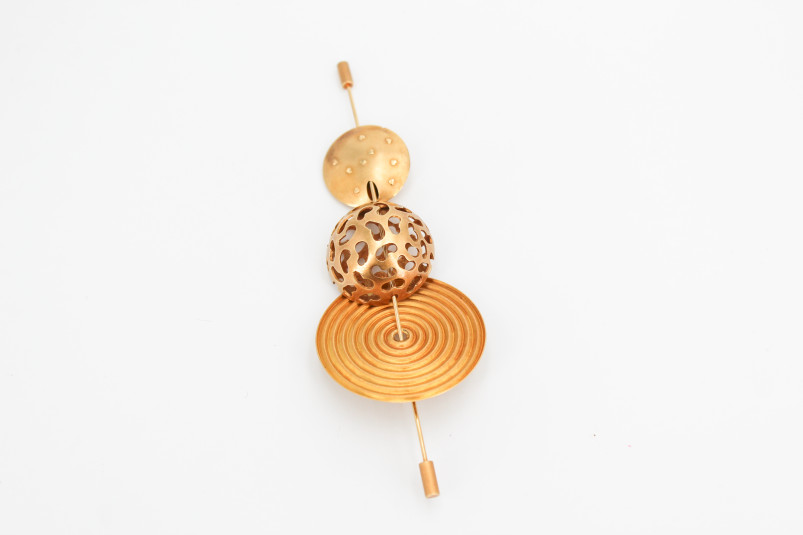 Broche de oro de 18k. de segunda mano. Joyería de ocasión | ROYALHYSTERIA