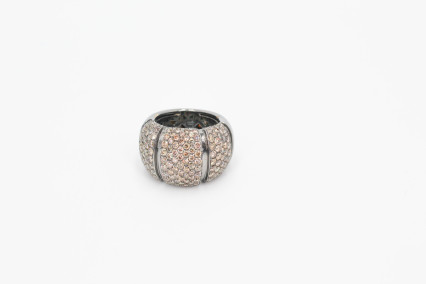 Anillo de oro blanco de 18k con diamantes. de segunda mano. Joyería de ocasión | ROYALHYSTERIA