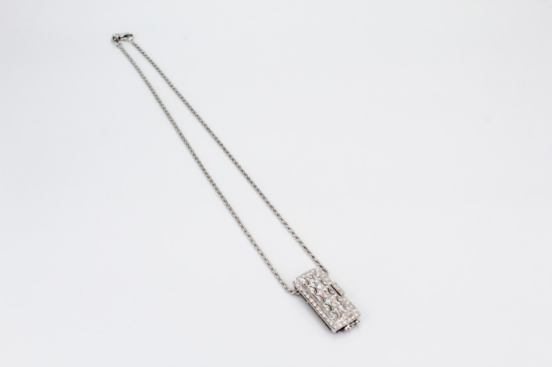 Collar de oro blanco de 18k con diamantes. de segunda mano. Joyería de ocasión | ROYALHYSTERIA