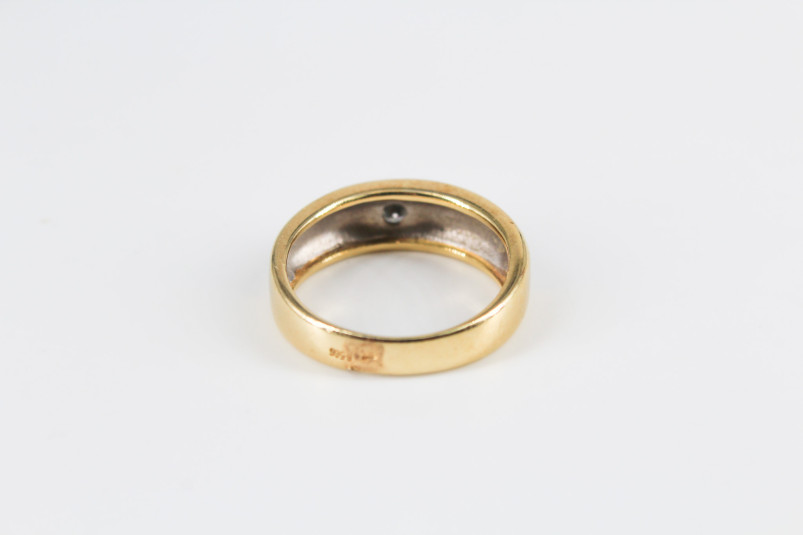 Solitario de oro combinado de 18k con diamantes. de segunda mano. Joyería de ocasión | ROYALHYSTERIA