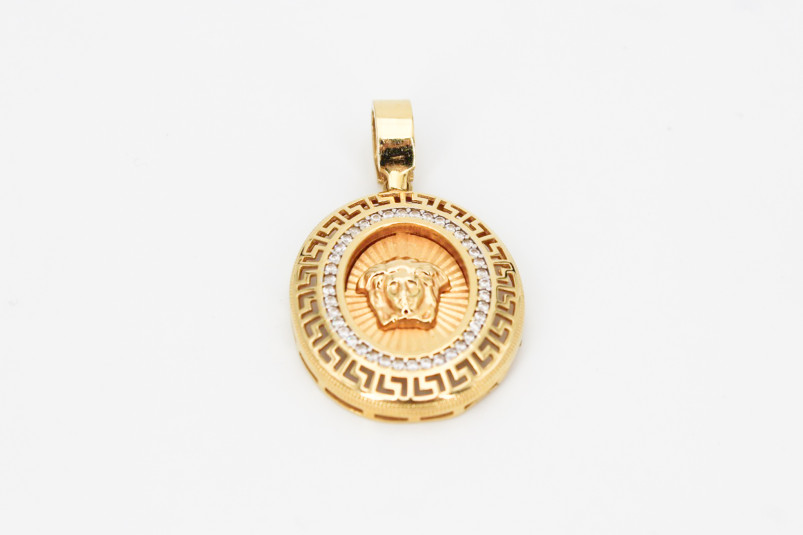 Colgante de oro de 18k. de segunda mano. Joyería de ocasión | ROYALHYSTERIA