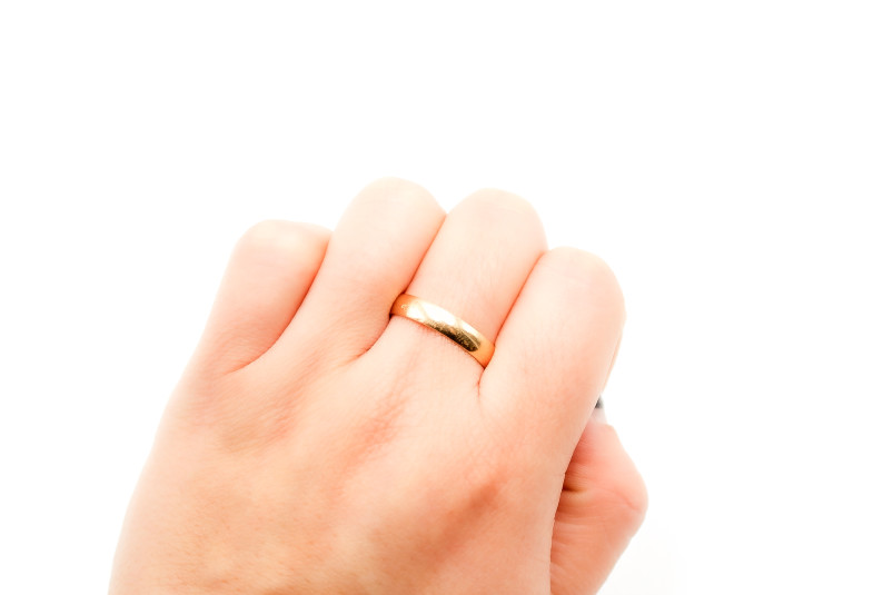 Alianza de oro de 18k. de segunda mano. Joyería de ocasión | ROYALHYSTERIA