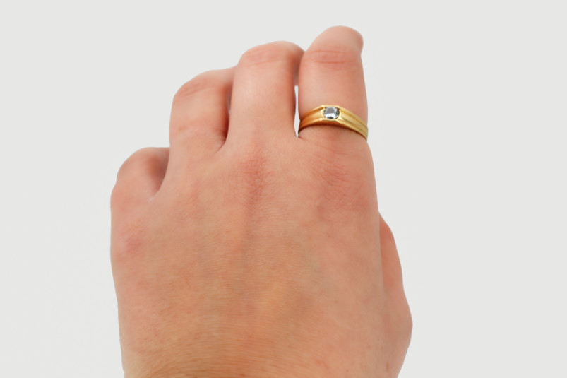 Solitario de oro de 18k. de segunda mano. Joyería de ocasión | ROYALHYSTERIA