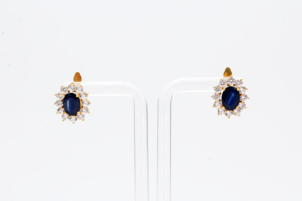 Pendiente de oro de 18k. de segunda mano. Joyería de ocasión | ROYALHYSTERIA