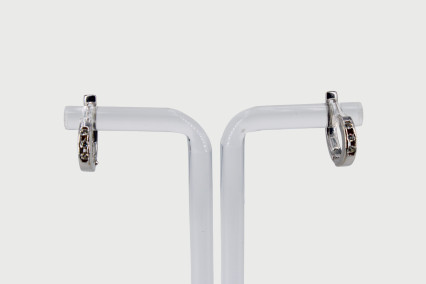 Pendiente de oro blanco de 14k. de segunda mano. Joyería de ocasión | ROYALHYSTERIA