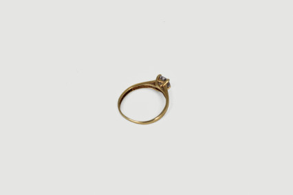 Solitario de oro de 18k. de segunda mano. Joyería de ocasión | ROYALHYSTERIA