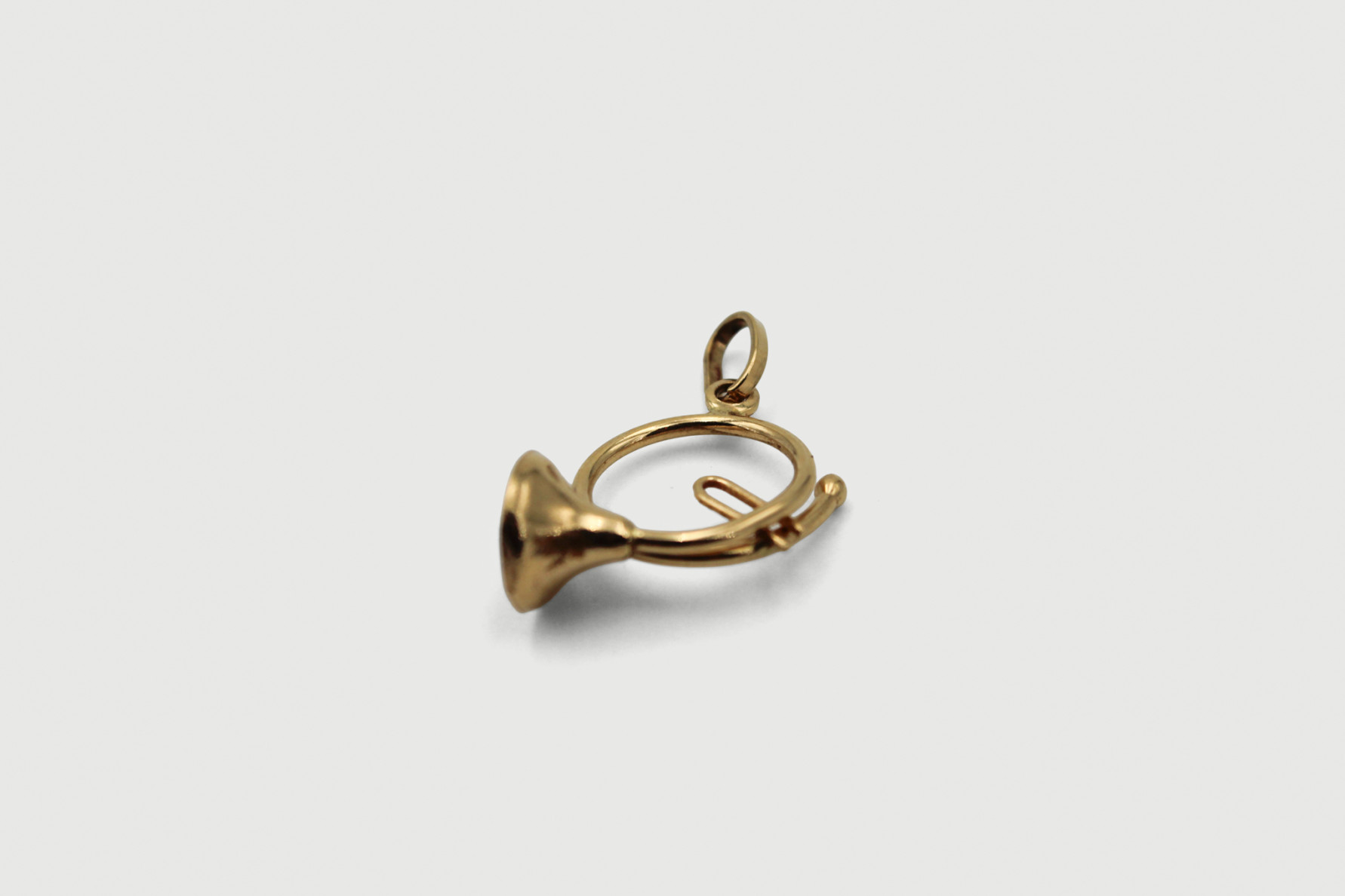 Colgante de oro de 18k. de segunda mano. Joyería de ocasión | ROYALHYSTERIA