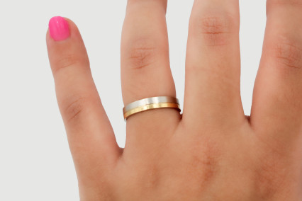Alianza de oro combinado de 18k. de segunda mano. Joyería de ocasión | ROYALHYSTERIA