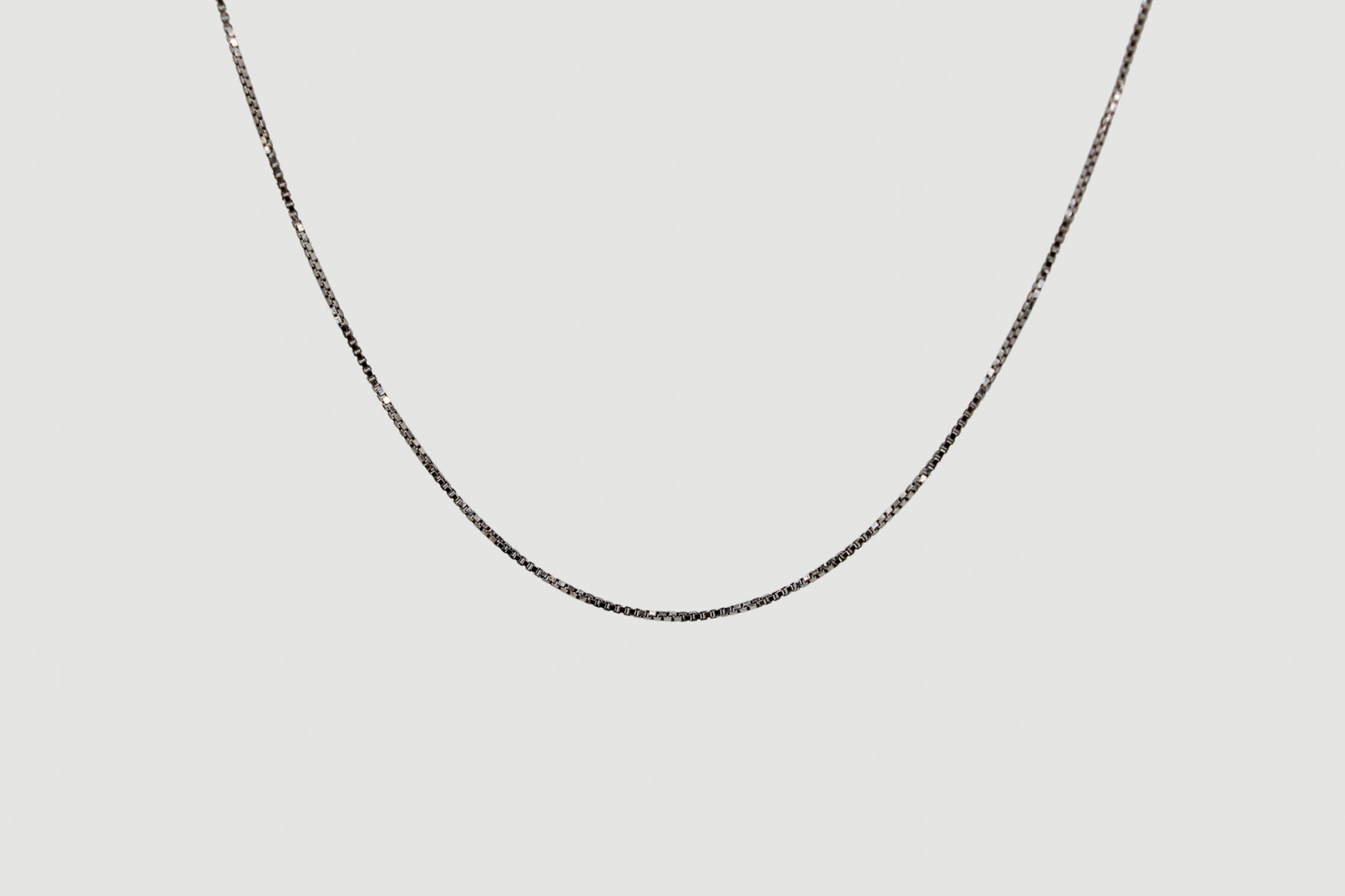 Cadena de oro blanco de 18k. de segunda mano. Joyería de ocasión | ROYALHYSTERIA