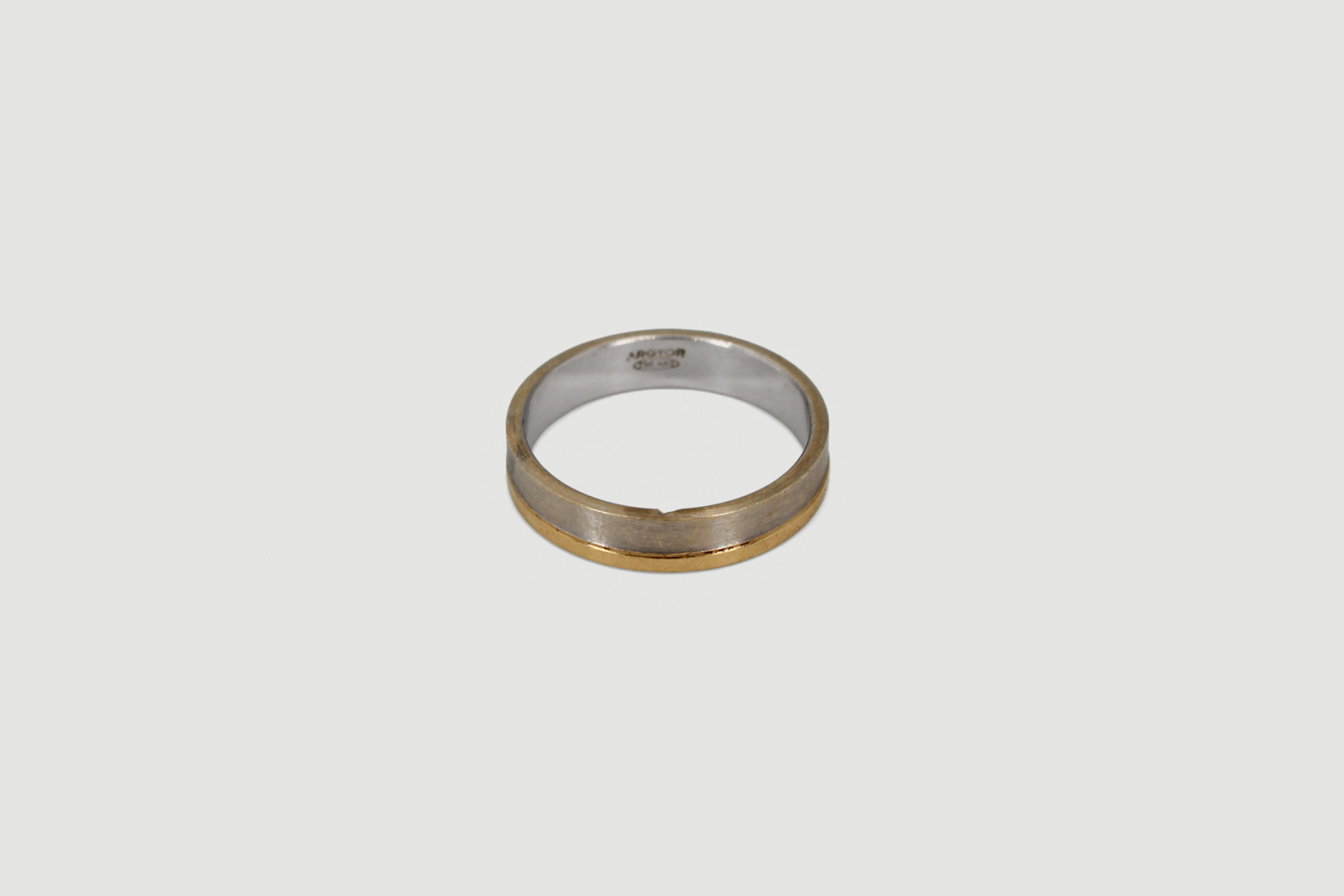Alianza de oro combinado de 18k. de segunda mano. Joyería de ocasión | ROYALHYSTERIA
