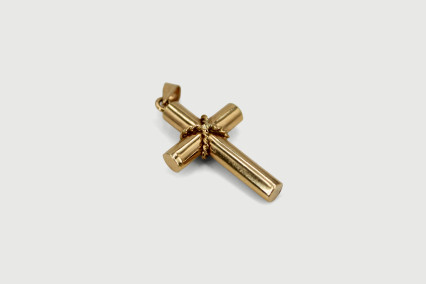 Cruz de oro de 18k. de segunda mano. Joyería de ocasión | ROYALHYSTERIA
