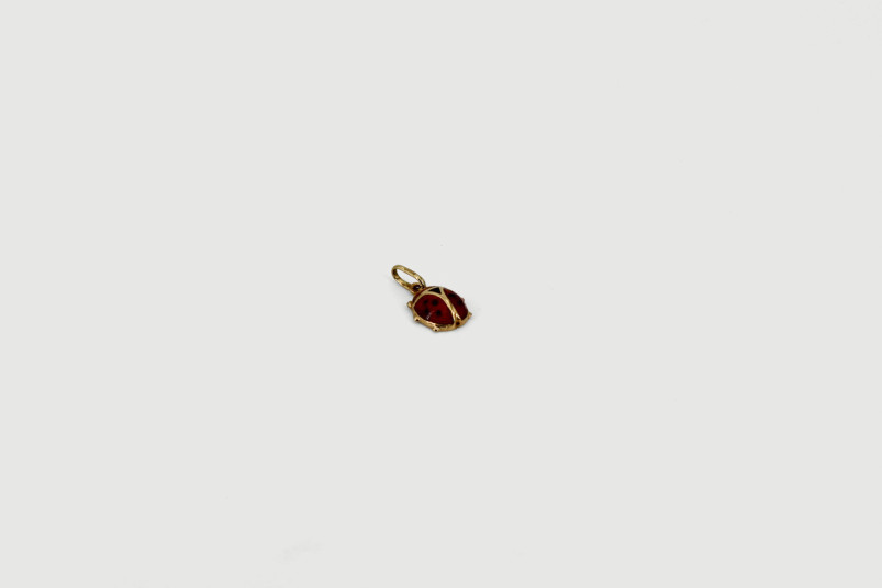 Colgante de oro de 18k. de segunda mano. Joyería de ocasión | ROYALHYSTERIA