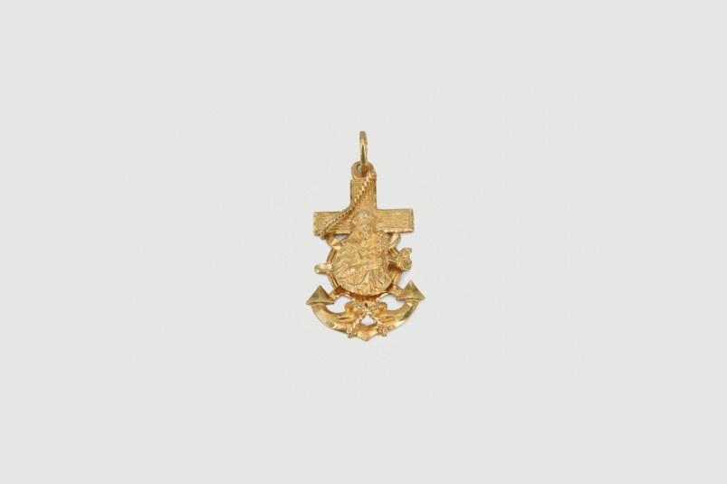 Colgante de oro de 18k. de segunda mano. Joyería de ocasión | ROYALHYSTERIA