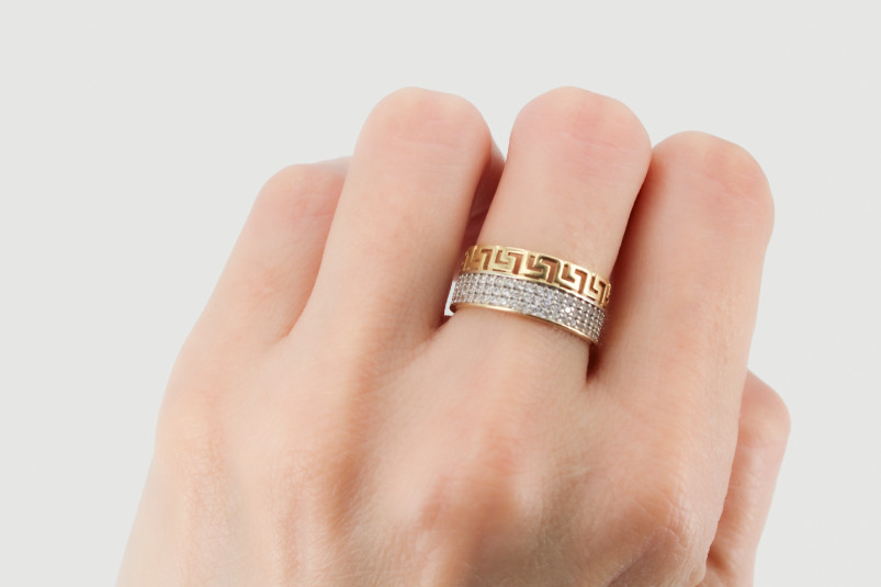 Anillo de oro de 18k. de segunda mano. Joyería de ocasión | ROYALHYSTERIA