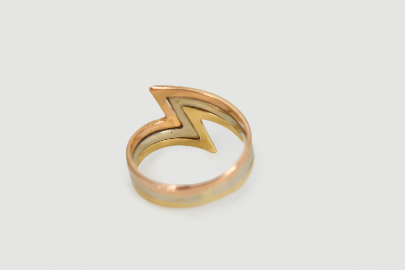Anillo de oro combinado de 18k. de segunda mano. Joyería de ocasión | ROYALHYSTERIA