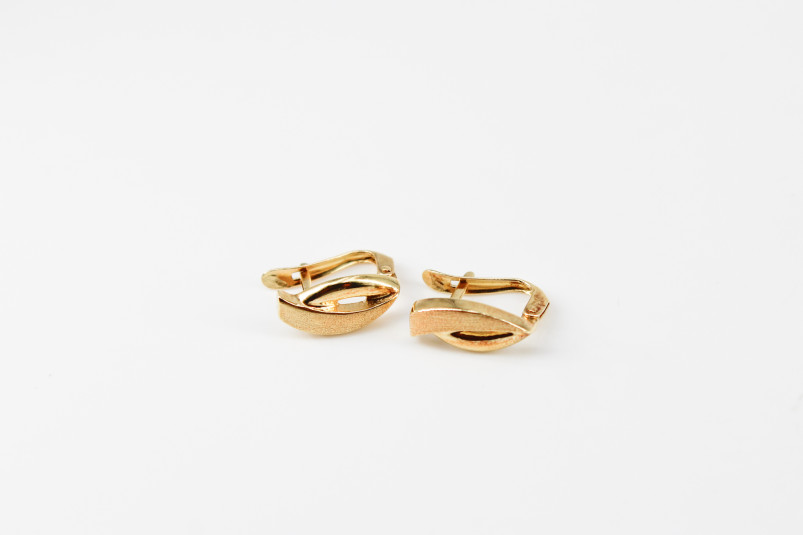 Pendiente de oro de 18k. de segunda mano. Joyería de ocasión | ROYALHYSTERIA