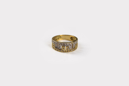 Anillo de oro de 18k. de segunda mano. Joyería de ocasión | ROYALHYSTERIA