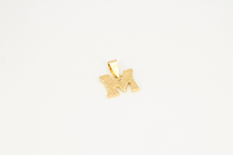 Colgante de oro de 18k. de segunda mano. Joyería de ocasión | ROYALHYSTERIA