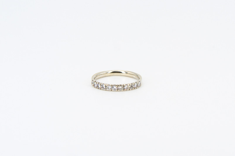 Anillo de oro blanco de 18k. de segunda mano. Joyería de ocasión | ROYALHYSTERIA