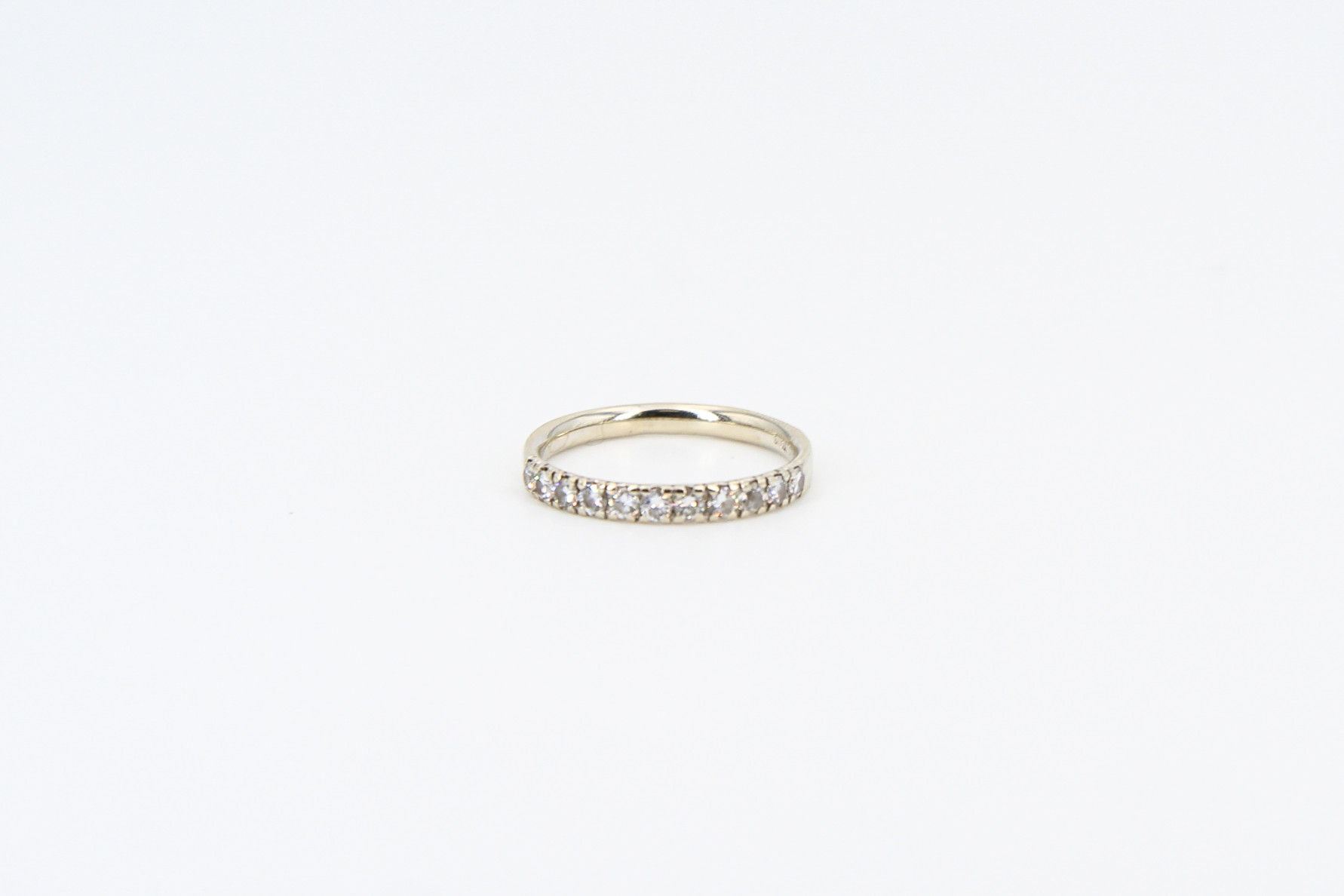 Anillo de oro blanco de 18k. de segunda mano. Joyería de ocasión | ROYALHYSTERIA