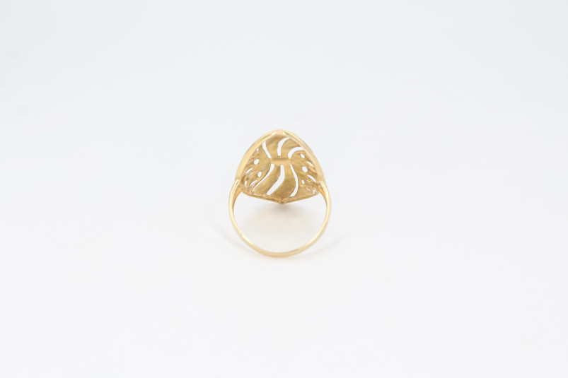 Anillo de oro de 18k. de segunda mano. Joyería de ocasión | ROYALHYSTERIA