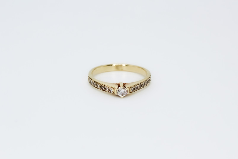 Solitario de oro de 14k. de segunda mano. Joyería de ocasión | ROYALHYSTERIA