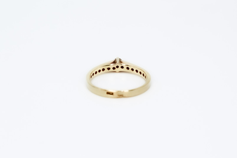 Solitario de oro de 14k. de segunda mano. Joyería de ocasión | ROYALHYSTERIA