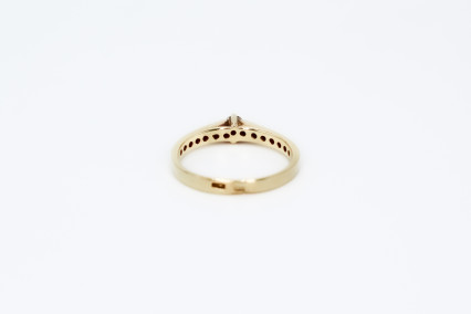 Solitario de oro de 14k. de segunda mano. Joyería de ocasión | ROYALHYSTERIA