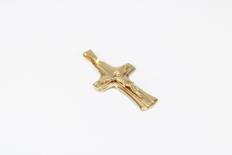 Cruz de oro de 18k. de segunda mano. Joyería de ocasión | ROYALHYSTERIA