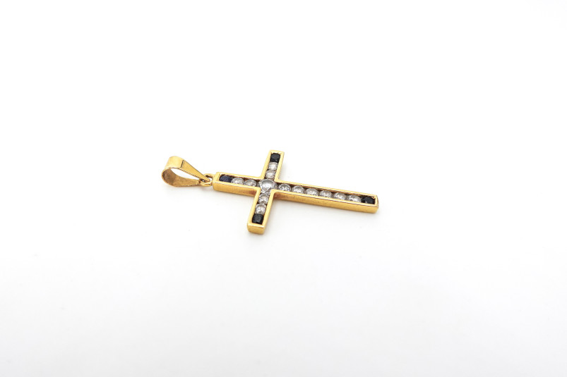 Cruz de oro de 18k. de segunda mano. Joyería de ocasión | ROYALHYSTERIA