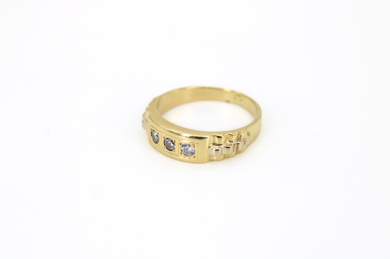 Anillo de oro de 18k. de segunda mano. Joyería de ocasión | ROYALHYSTERIA