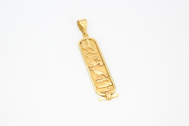 Colgante de oro de 18k. de segunda mano. Joyería de ocasión | ROYALHYSTERIA