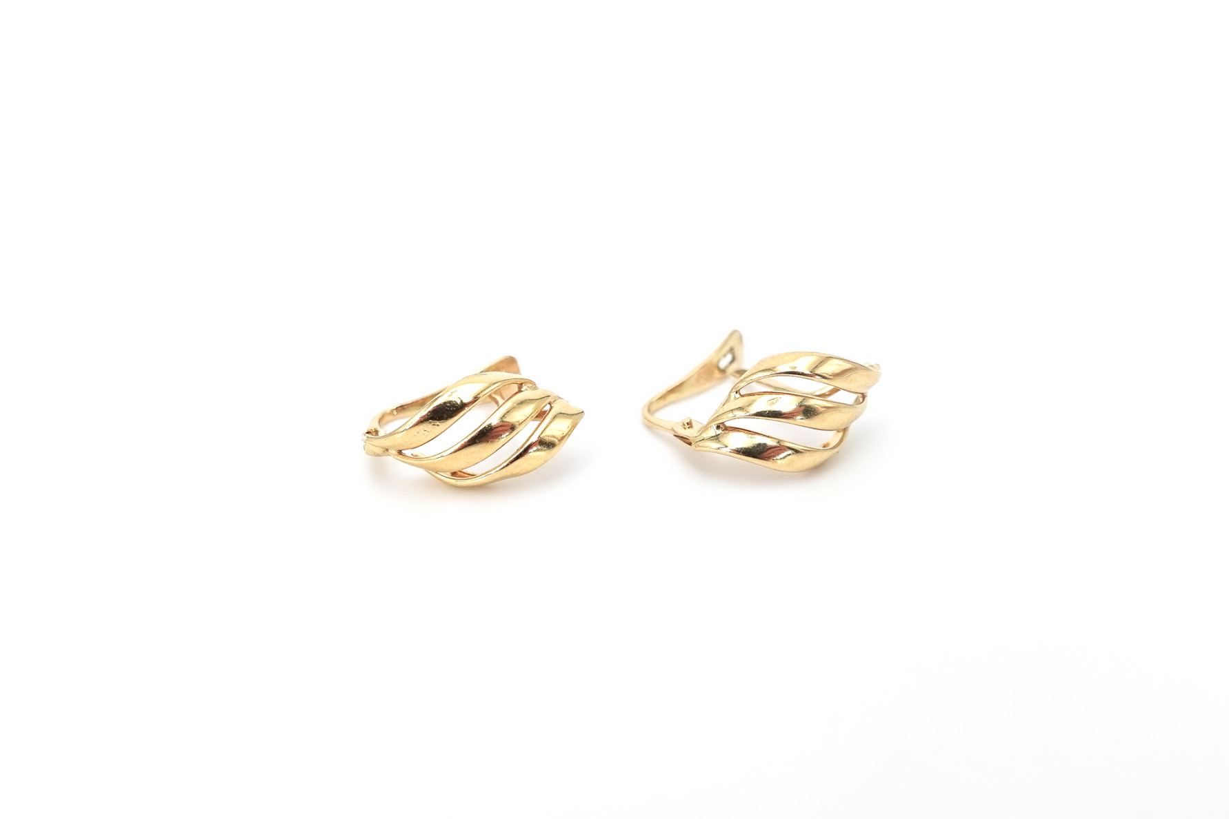 Pendiente de oro de 18k. de segunda mano. Joyería de ocasión | ROYALHYSTERIA
