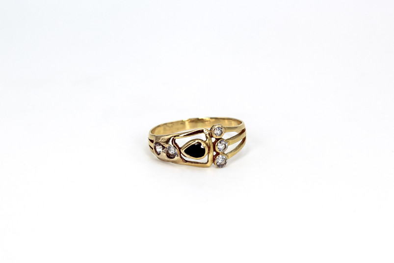 Anillo de oro de 18k. de segunda mano. Joyería de ocasión | ROYALHYSTERIA