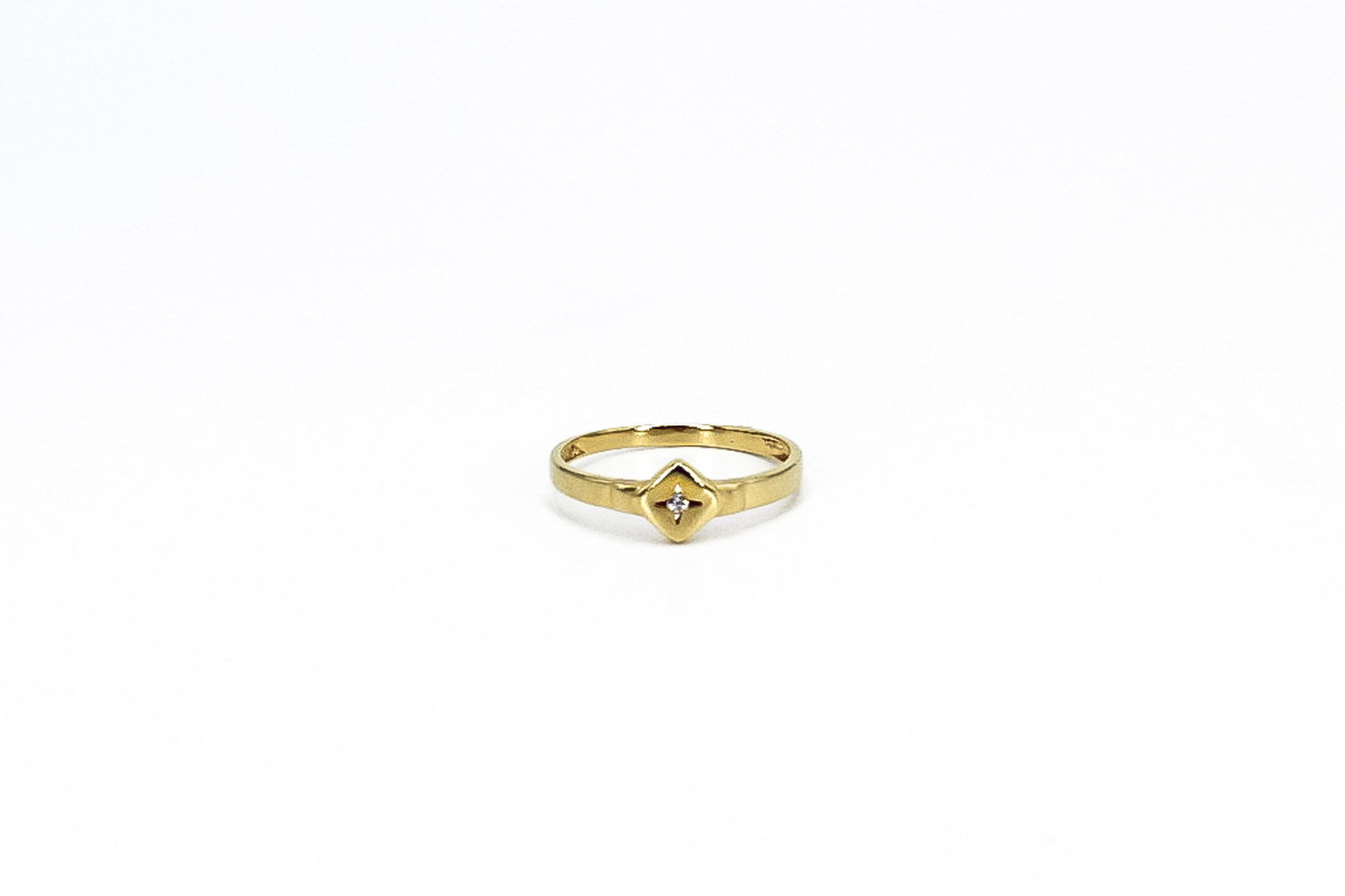 Solitario de oro de 18k. de segunda mano. Joyería de ocasión | ROYALHYSTERIA