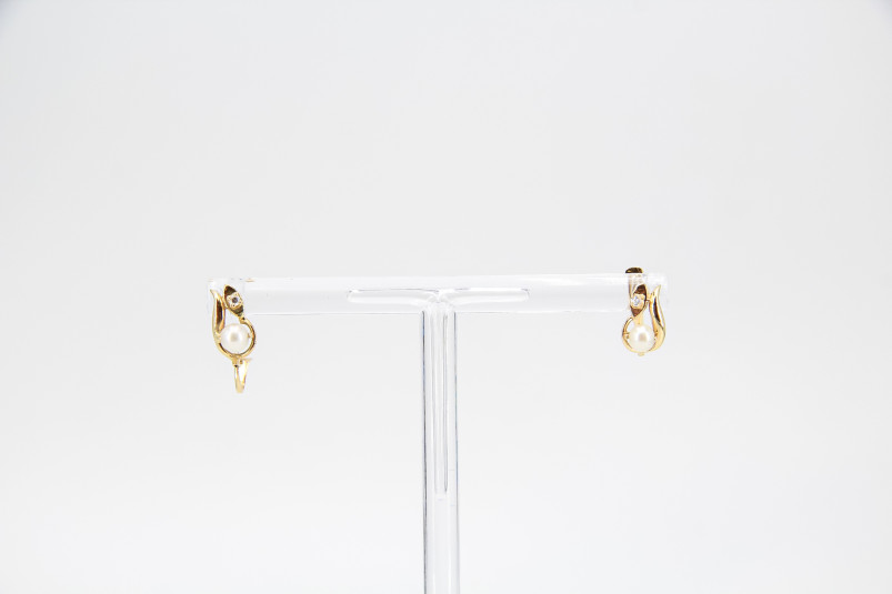 Pendiente de oro de 18k. de segunda mano. Joyería de ocasión | ROYALHYSTERIA