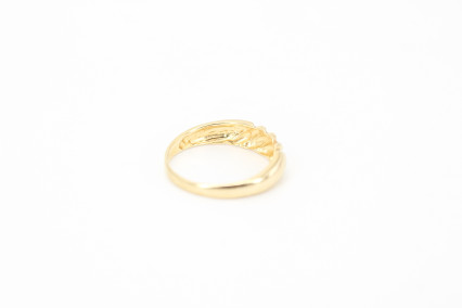 Anillo de oro de 18k. de segunda mano. Joyería de ocasión | ROYALHYSTERIA