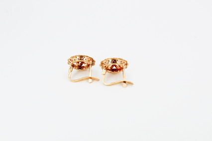 Pendiente de oro de 18k. de segunda mano. Joyería de ocasión | ROYALHYSTERIA