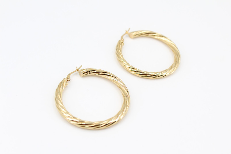 Aro de oro de 18k. de segunda mano. Joyería de ocasión | ROYALHYSTERIA