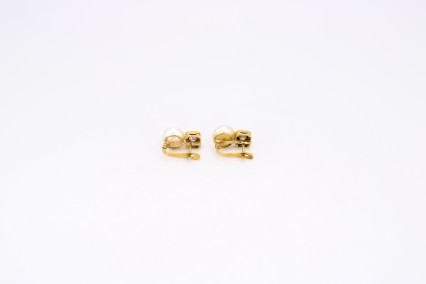 Pendiente de oro de 18k. de segunda mano. Joyería de ocasión | ROYALHYSTERIA