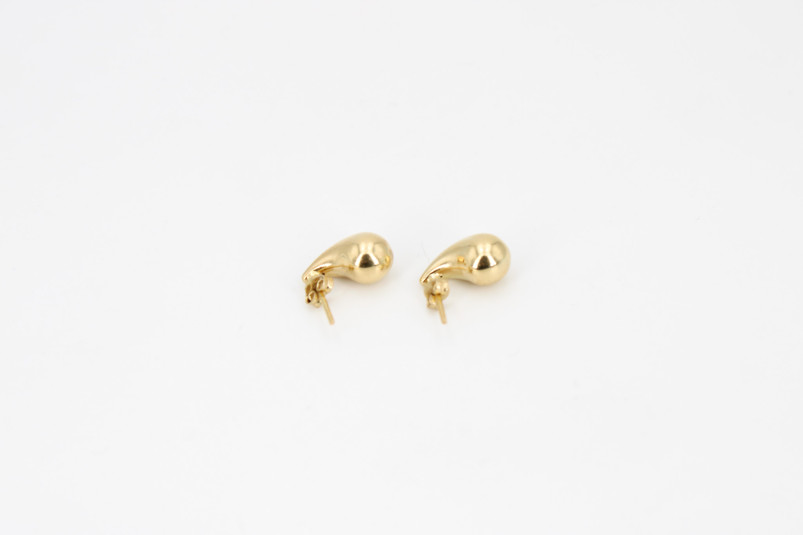 Pendiente de oro de 18k. de segunda mano. Joyería de ocasión | ROYALHYSTERIA