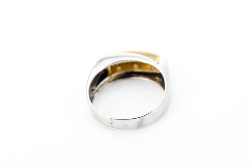 Anillo de oro combinado de 18k. de segunda mano. Joyería de ocasión | ROYALHYSTERIA