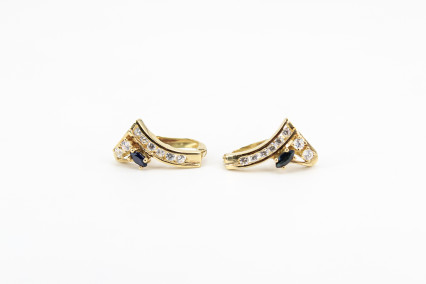 Pendiente de oro de 18k. de segunda mano. Joyería de ocasión | ROYALHYSTERIA