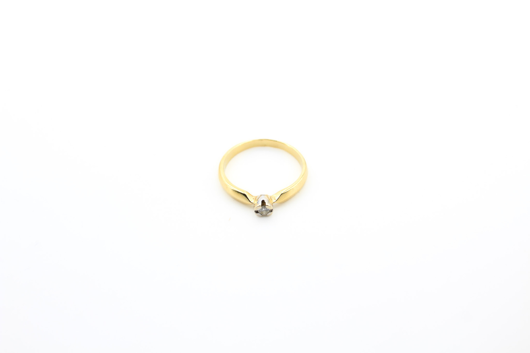 Anillo de oro de 18k. de segunda mano. Joyería de ocasión | ROYALHYSTERIA