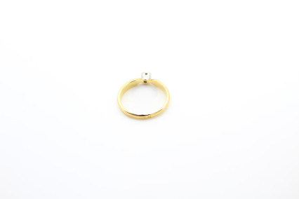 Anillo de oro de 18k. de segunda mano. Joyería de ocasión | ROYALHYSTERIA