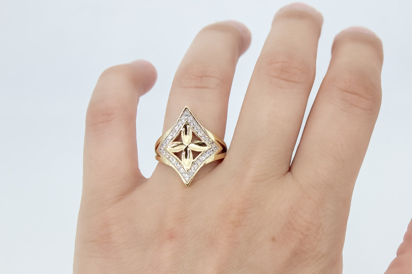 Anillo de oro de 18k. de segunda mano. Joyería de ocasión | ROYALHYSTERIA
