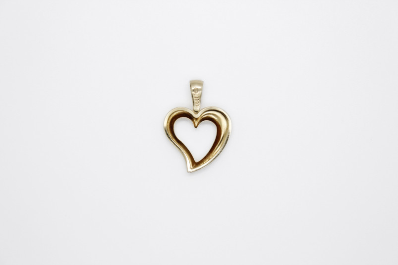 Colgante de oro de 18k. de segunda mano. Joyería de ocasión | ROYALHYSTERIA