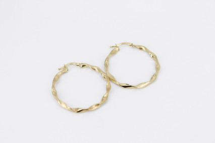 Aro de oro de 18k. de segunda mano. Joyería de ocasión | ROYALHYSTERIA