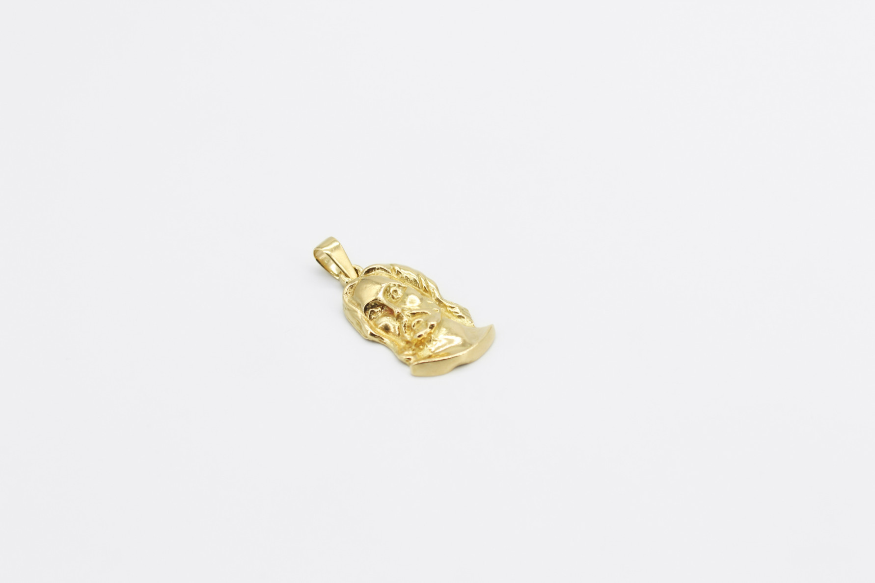 Colgante de oro de 18k. de segunda mano. Joyería de ocasión | ROYALHYSTERIA