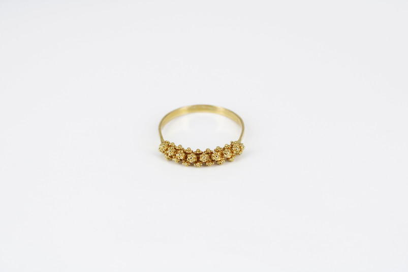 Anillo de oro de 18k. de segunda mano. Joyería de ocasión | ROYALHYSTERIA
